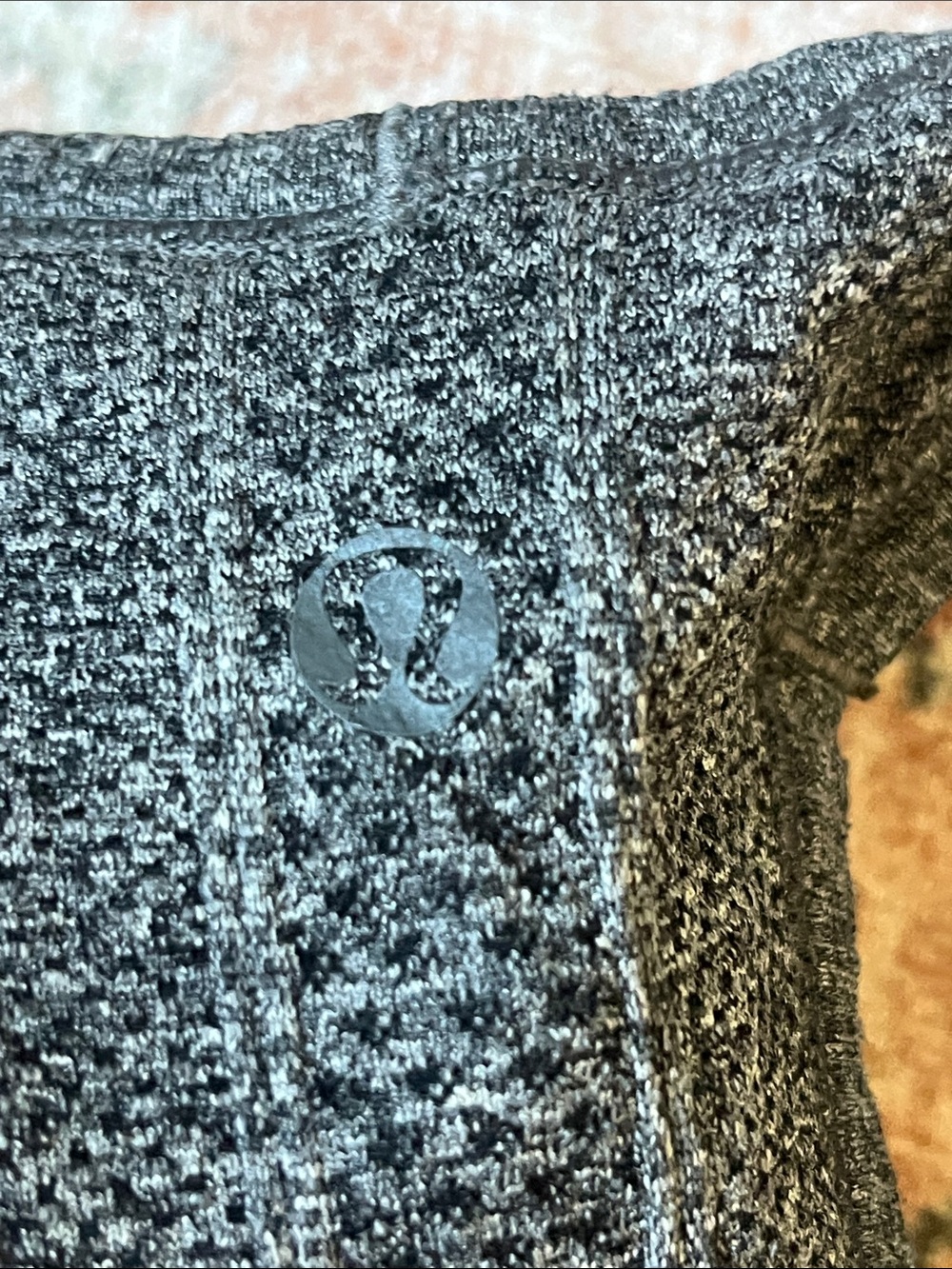 lululemon athletica Women's Racerback Tank Top - Heather Charcoal size 10 - Picture 3 of 3